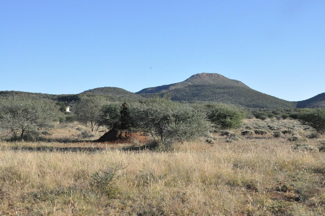 Outeniqua Guest & Hunting Farm Villa Okahandja Exteriör bild