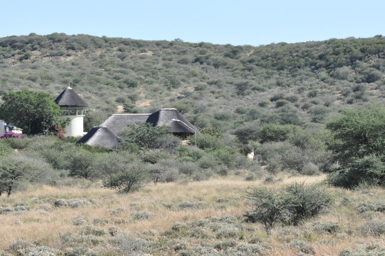 Outeniqua Guest & Hunting Farm Villa Okahandja Exteriör bild